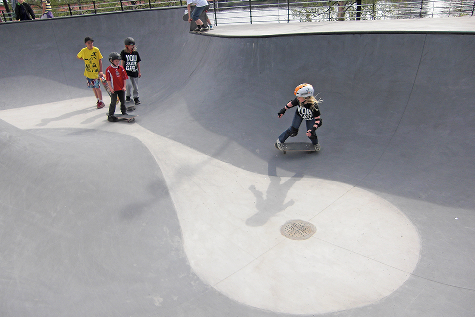 barn, skatebord, bowl