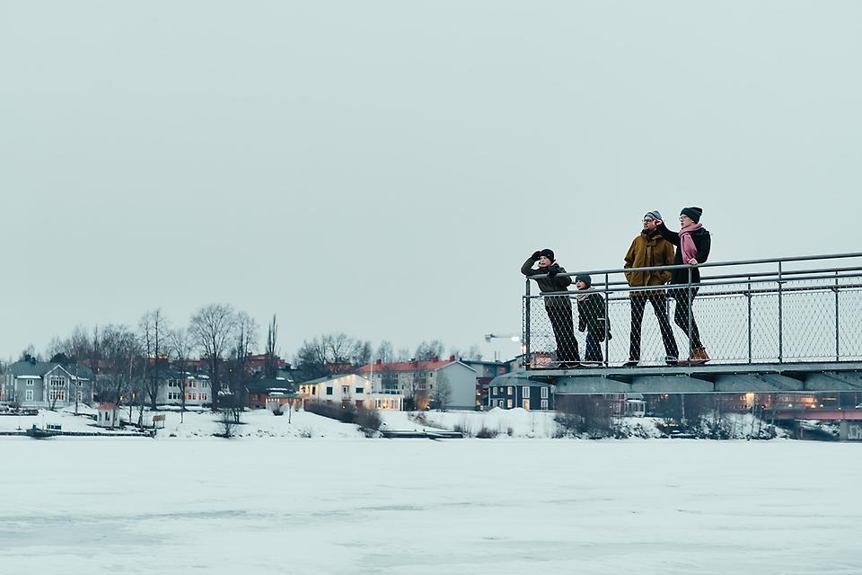 The Edelbroeks looking out over Umeåälven (the Ume River)
