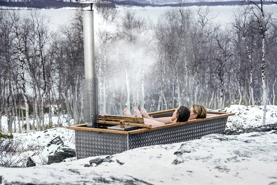 Picture of the outdoor bathtub Bohemen.