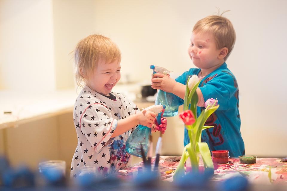 Ange alt-text; vad bilder föreställer.