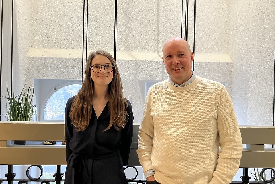 Ange alt-text; vad bilder föreställer.