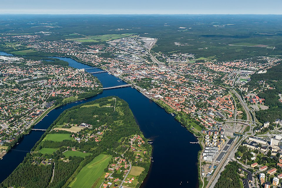 Flygbild som visar Umeå centrum från ovan