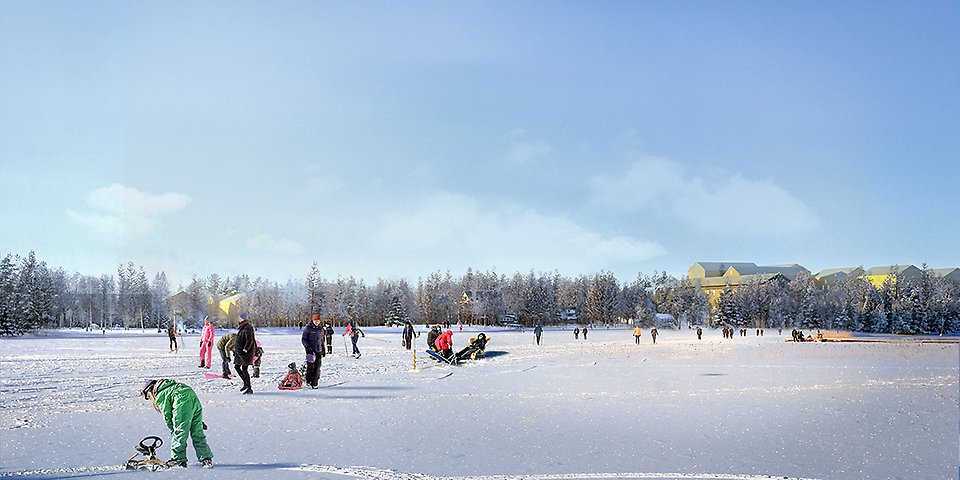 Här står man på KFUM-bryggan och ser Tomtebo strand bakom strandskogen utmed Nydalajön.